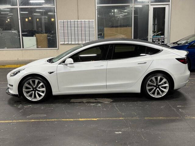 2020 Tesla Model 3 Standard Range