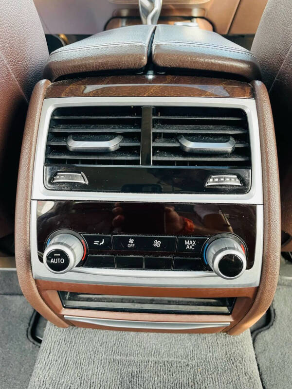 2018 BMW 7 Series 740i