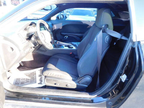 2016 Dodge Challenger SXT