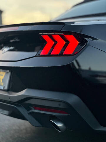 2025 Ford Mustang EcoBoost Premium