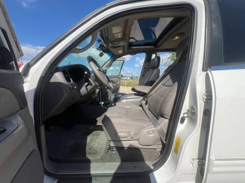 2003 Toyota Sequoia Limited