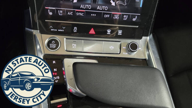 2024 Audi Q8 e-tron quattro Premium Plus