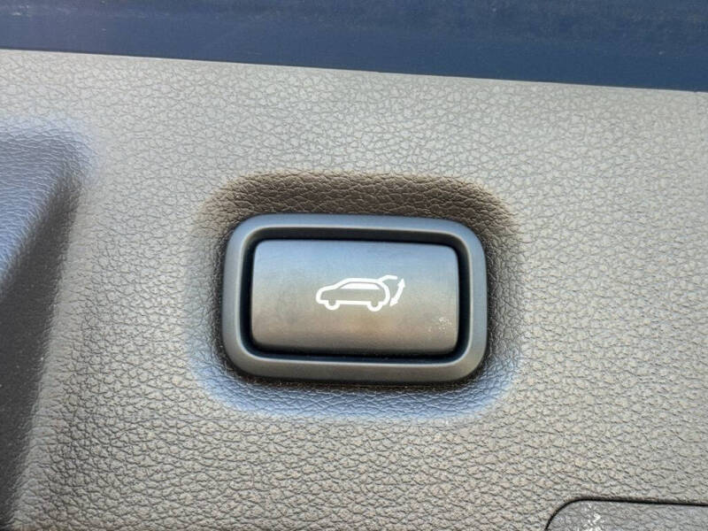 2019 Hyundai Santa Fe Limited 2.0T