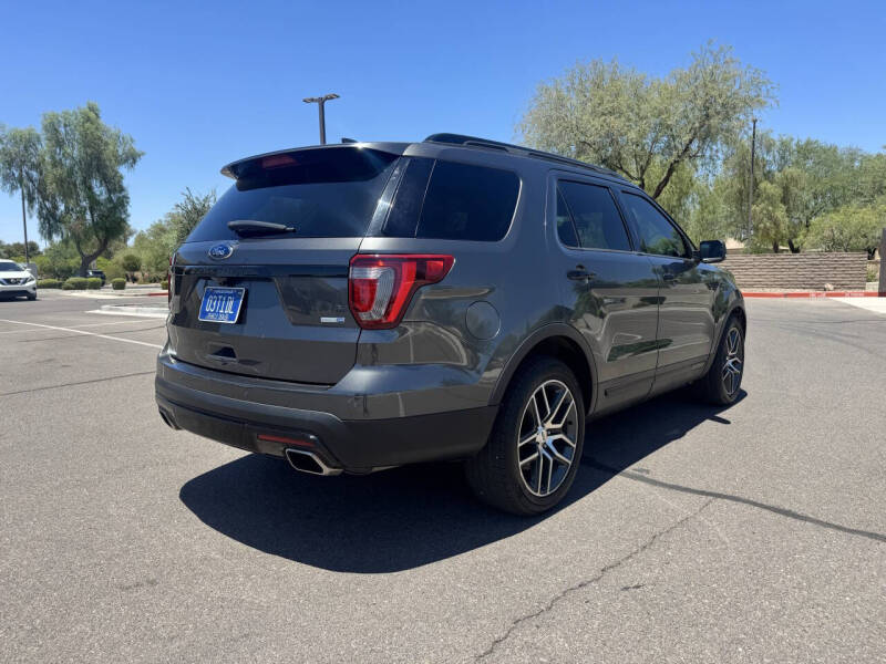2017 Ford Explorer Sport