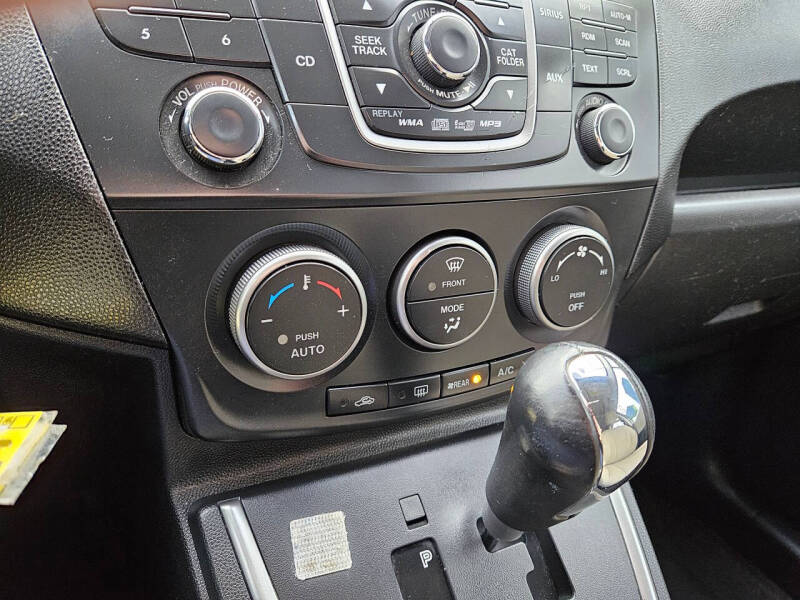 2012 Mazda MAZDA5 Touring