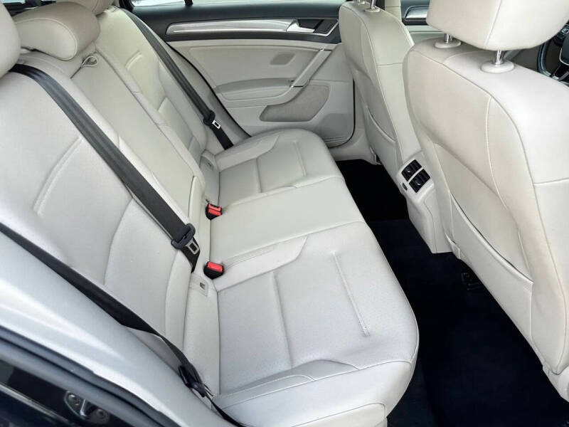 2017 Volkswagen Golf Alltrack