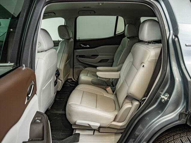 2020 GMC Acadia SLT