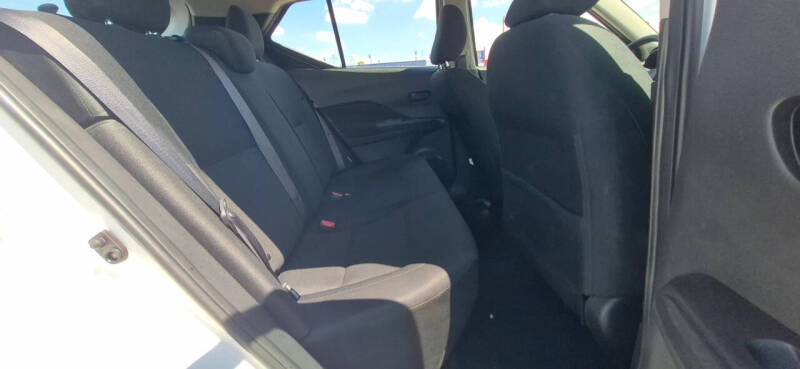2024 Nissan Kicks S