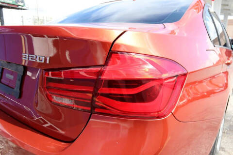 2018 BMW 3 Series 320i