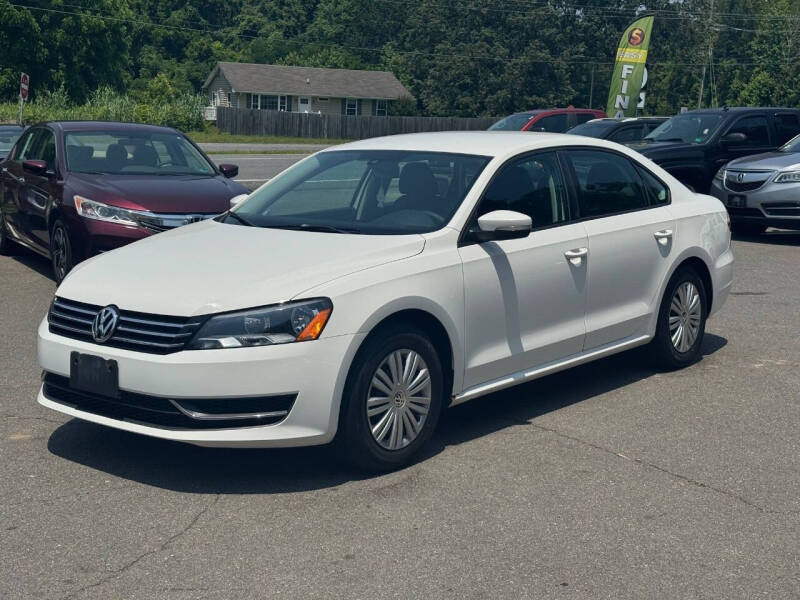 2014 Volkswagen Passat 1.8T S PZEV
