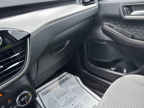 2020 Ford Escape SE