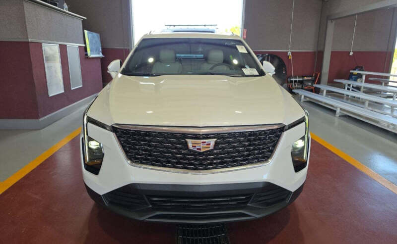 2024 Cadillac XT4 Luxury