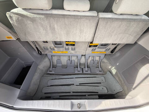 2011 Toyota Sienna Base 7-Passenger