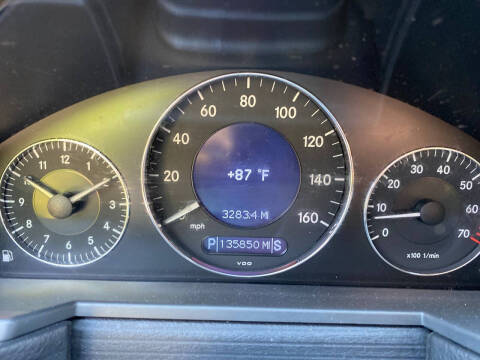 2005 Mercedes-Benz E-Class E 320