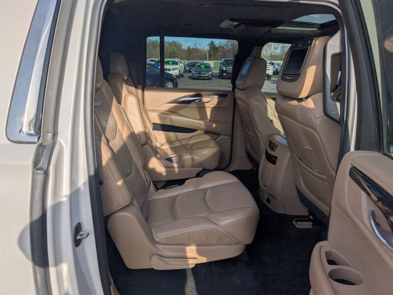 2019 Cadillac Escalade ESV Platinum