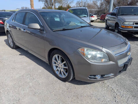 2010 Chevrolet Malibu for sale at AUTO PROS SALES AND SERVICE in Belleville IL