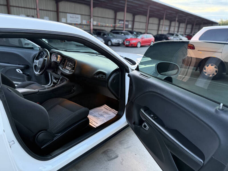 2018 Dodge Challenger SXT