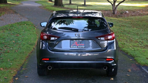 2017 Mazda MAZDA3 Touring