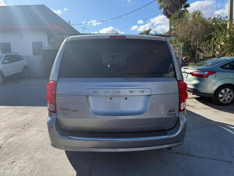 2016 Dodge Grand Caravan SXT Plus