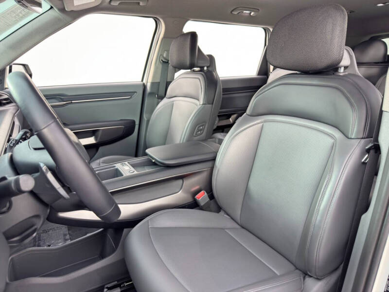 2024 Kia EV9 Light Long Range