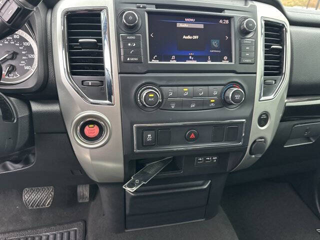 2019 Nissan Titan SV