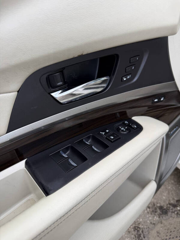 2014 Acura RLX w/Advance