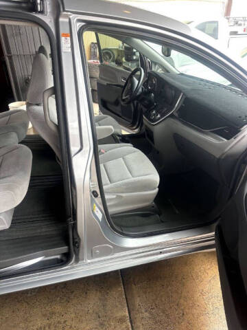 2015 Toyota Sienna