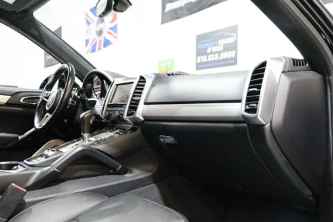 2016 Porsche Cayenne GTS