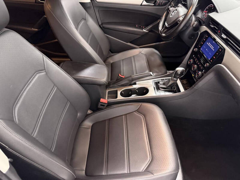 2020 Volkswagen Passat SE