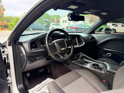 2017 Dodge Challenger SXT