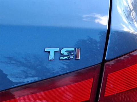 2014 Volkswagen Passat 1.8T S PZEV