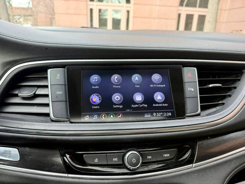 2020 Buick Enclave Essence