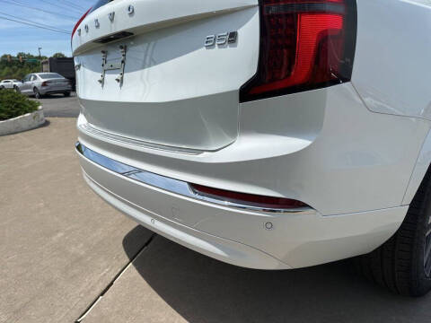 2026 Volvo XC90 B5 Core