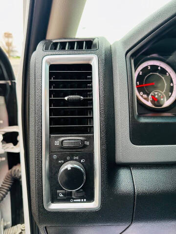 2020 RAM 1500 Classic SLT