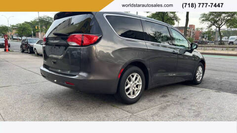 2017 Chrysler Pacifica LX