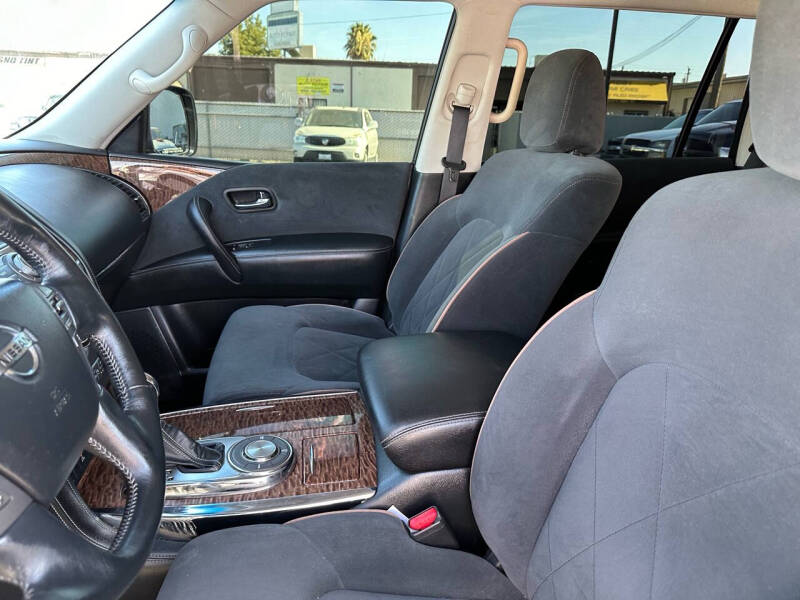 2019 Nissan Armada SV photo 19