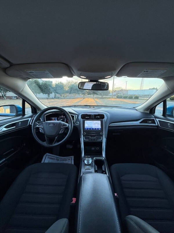 2020 Ford Fusion Hybrid SE