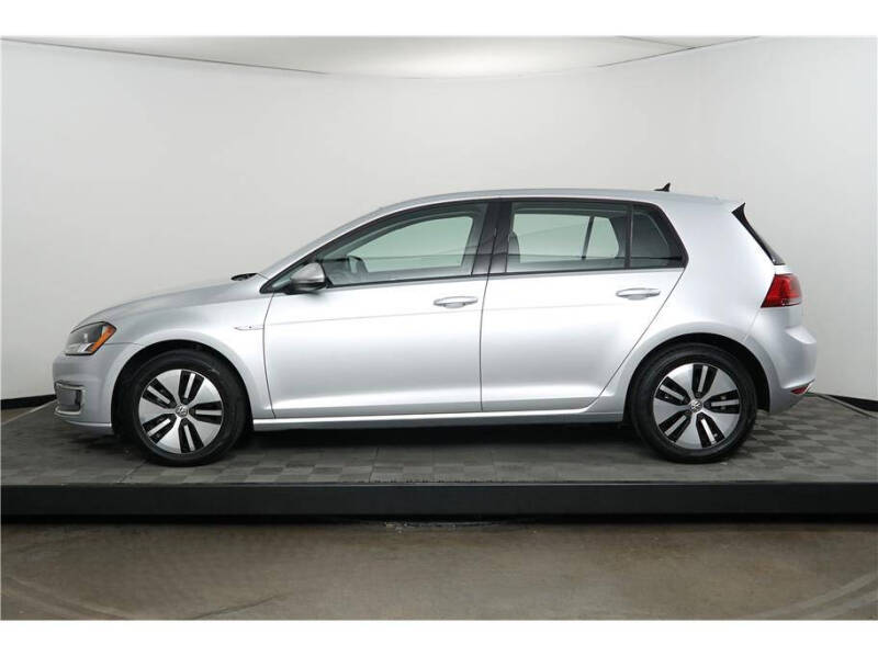 2016 Volkswagen e-Golf SE