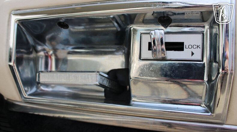 1982 Lincoln Mark VI