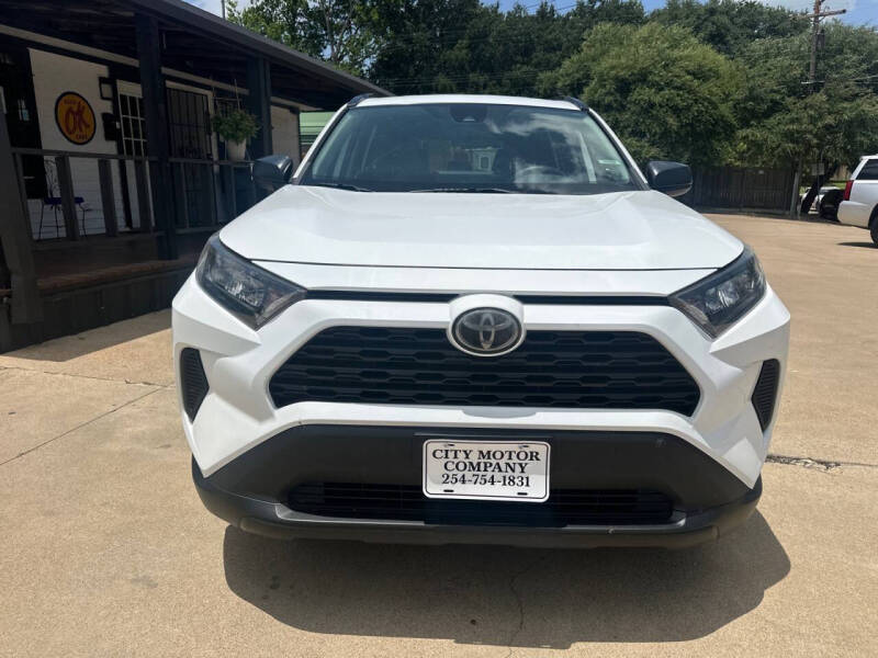 2020 Toyota RAV4 LE