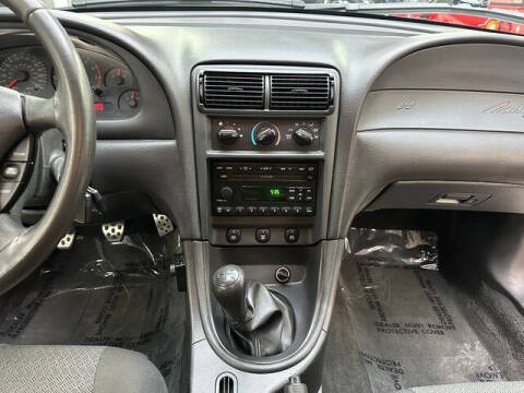 2002 Ford Mustang GT Deluxe