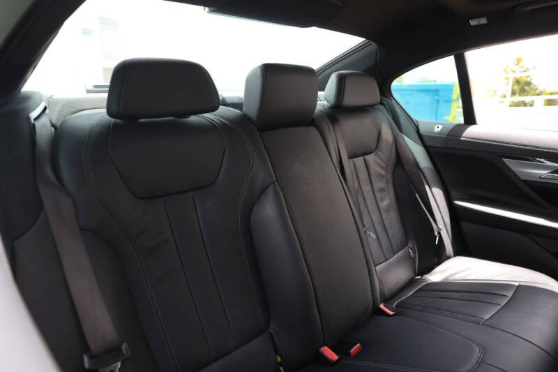 2019 BMW 7 Series 740i