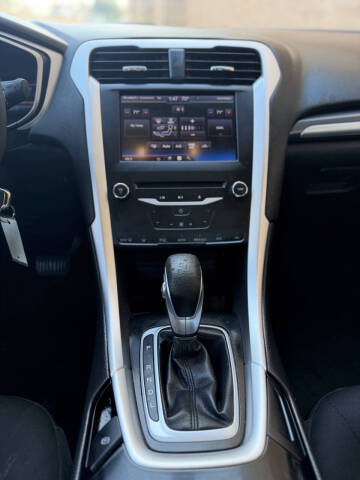 2013 Ford Fusion Hybrid SE