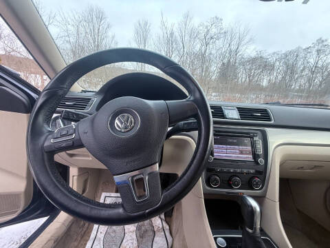 2015 Volkswagen Passat 1.8T Limited Edition