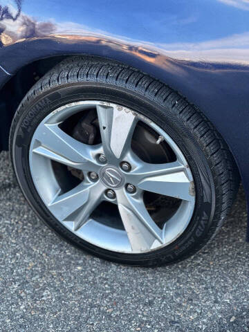 2013 Acura ILX 2.0L w/Premium