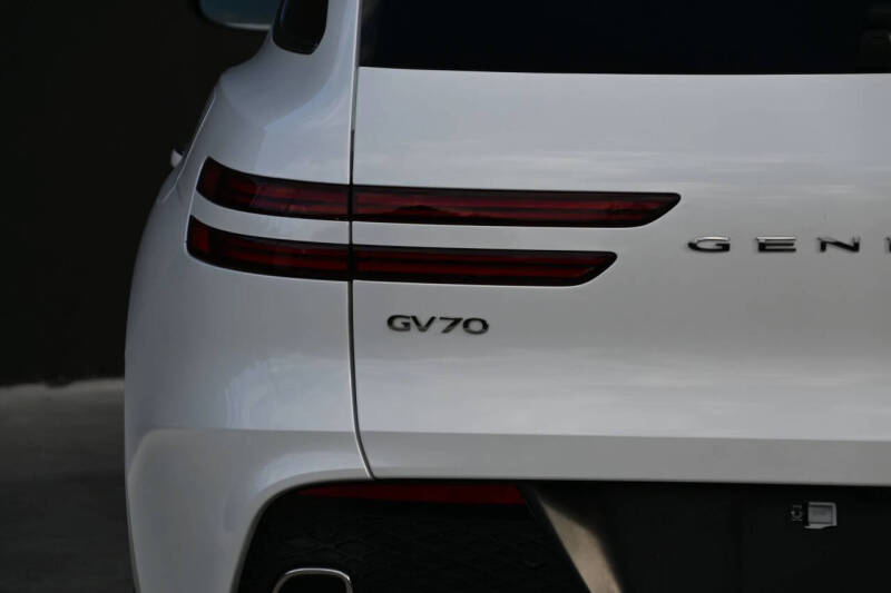 2025 Genesis GV70 2.5T Standard