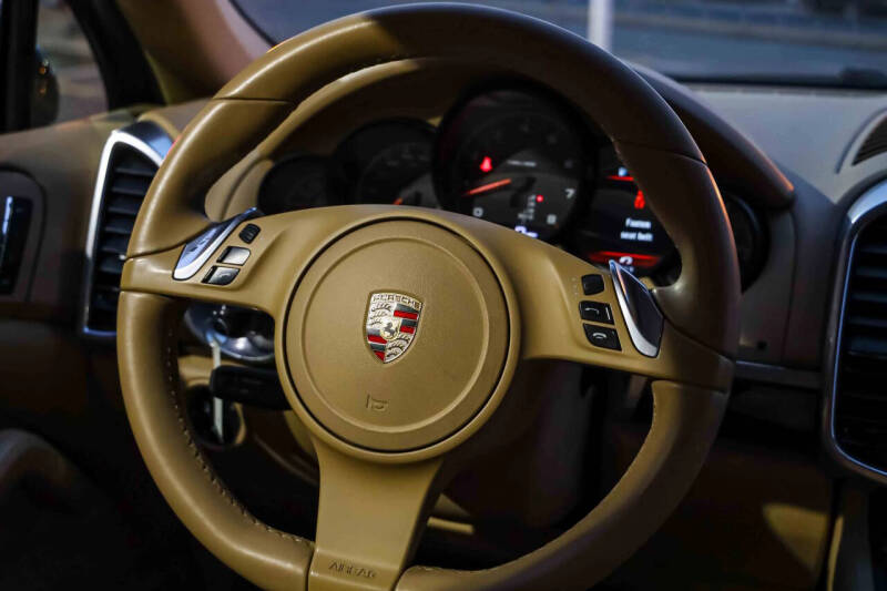 2012 Porsche Cayenne Tiptronic