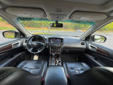 2016 Nissan Pathfinder SL