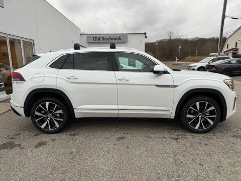 2026 Volkswagen Atlas Cross Sport SEL Premium R-Line 4Motion