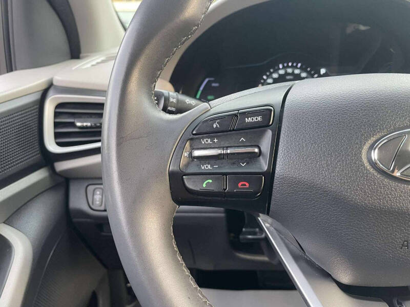 2017 Hyundai Ioniq Hybrid SEL